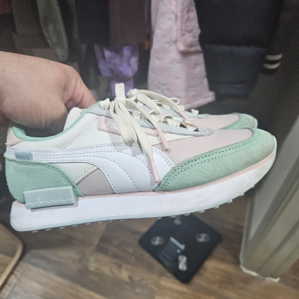Puma x Animal Crossing Edition Womens shoes - Size 5